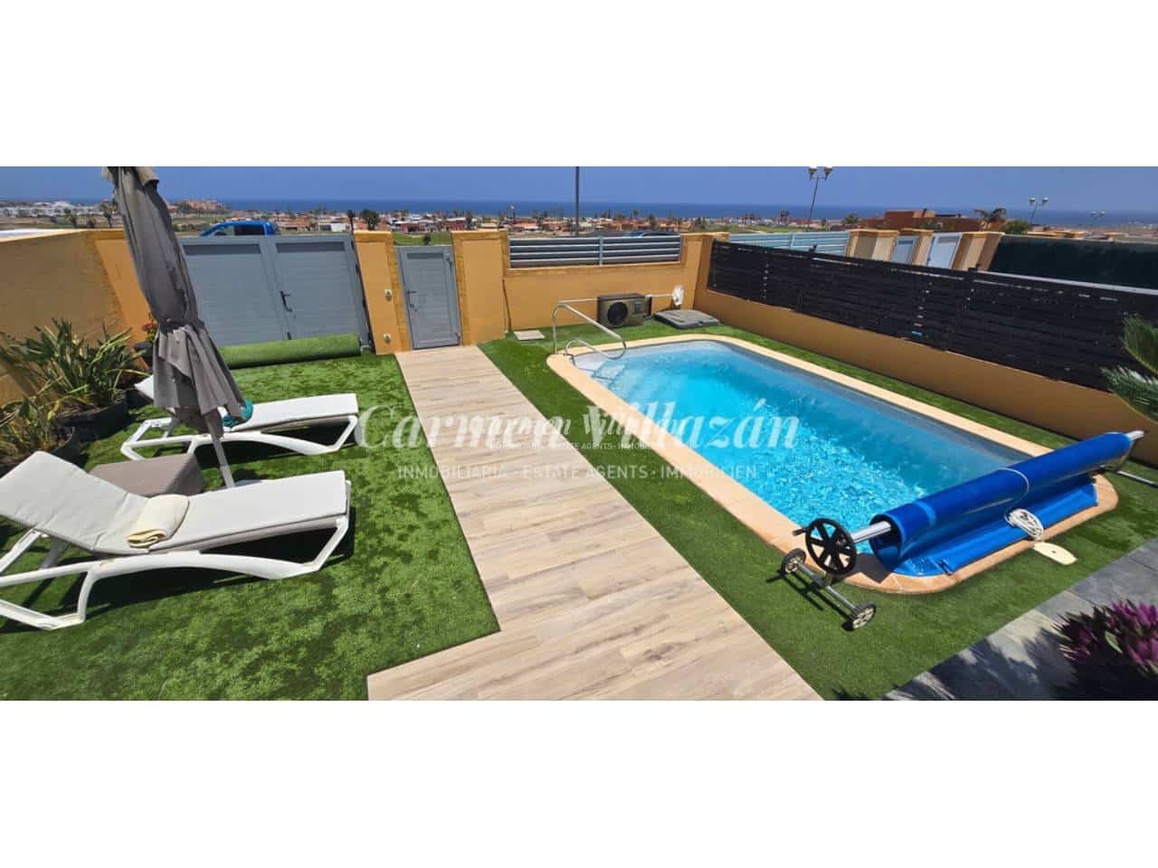 3 chambre Villa/Maison à vendre à Caleta de Fuste avec piscine garage - 450 000 € (Ref: 9945014)