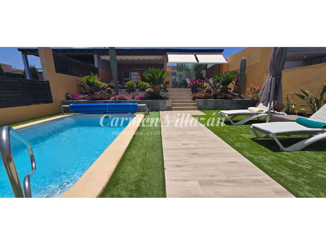 3 chambre Villa/Maison à vendre à Caleta de Fuste avec piscine garage - 450 000 € (Ref: 9945014)