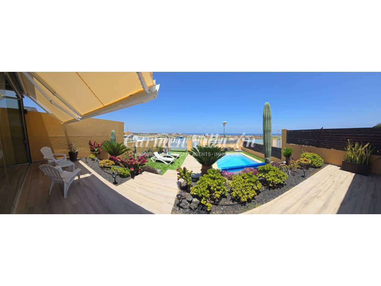 3 chambre Villa/Maison à vendre à Caleta de Fuste avec piscine garage - 450 000 € (Ref: 9945014)