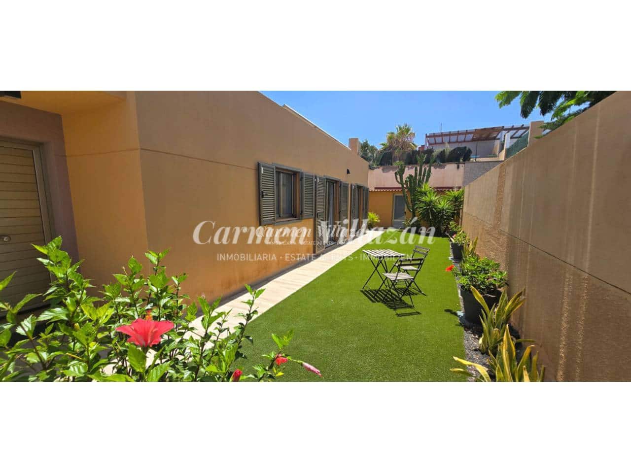 3 chambre Villa/Maison à vendre à Caleta de Fuste avec piscine garage - 450 000 € (Ref: 9945014)