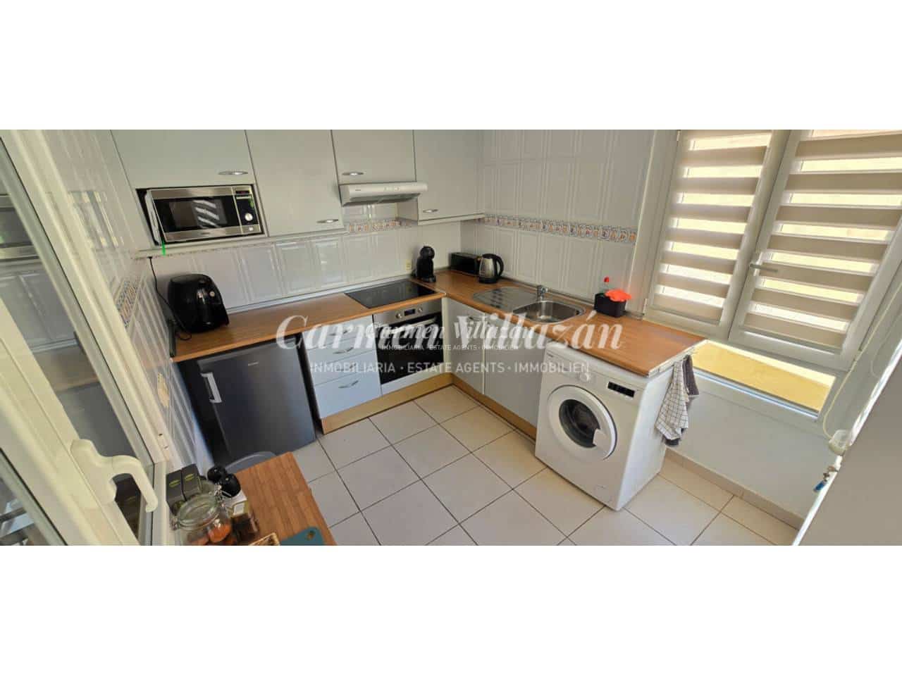 3 Zimmer Apartment zu verkaufen in Caleta de Fuste mit Pool - 265.000 € (Ref: 9996524)