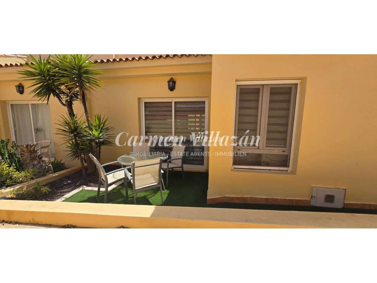 3 Zimmer Apartment zu verkaufen in Caleta de Fuste mit Pool - 265.000 € (Ref: 9996524)