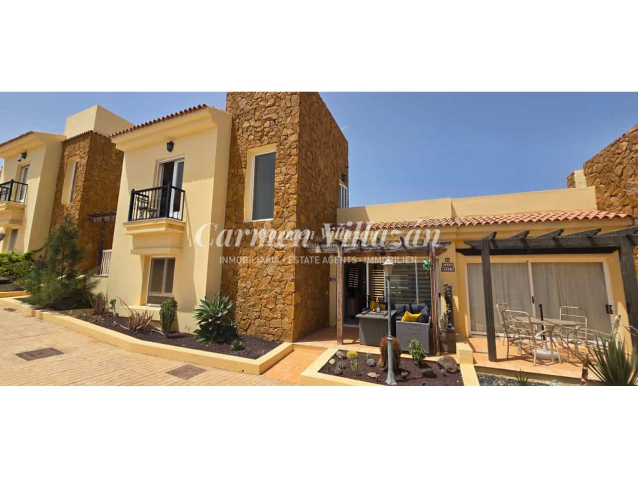 3 Zimmer Apartment zu verkaufen in Caleta de Fuste mit Pool - 265.000 € (Ref: 9996524)