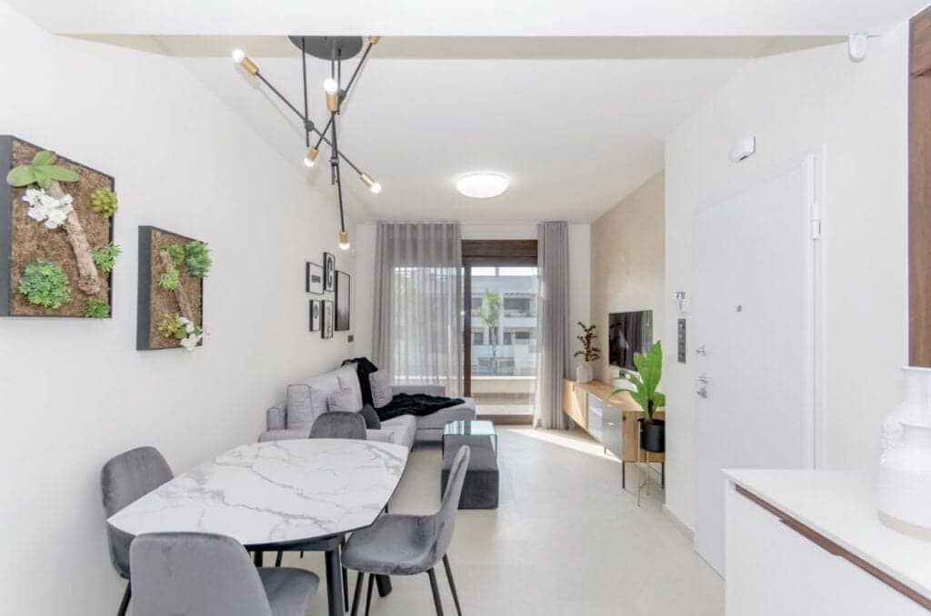 2 bedroom Apartment for sale in Torrevieja with pool garage - € 320,000 (Ref: 10168823)