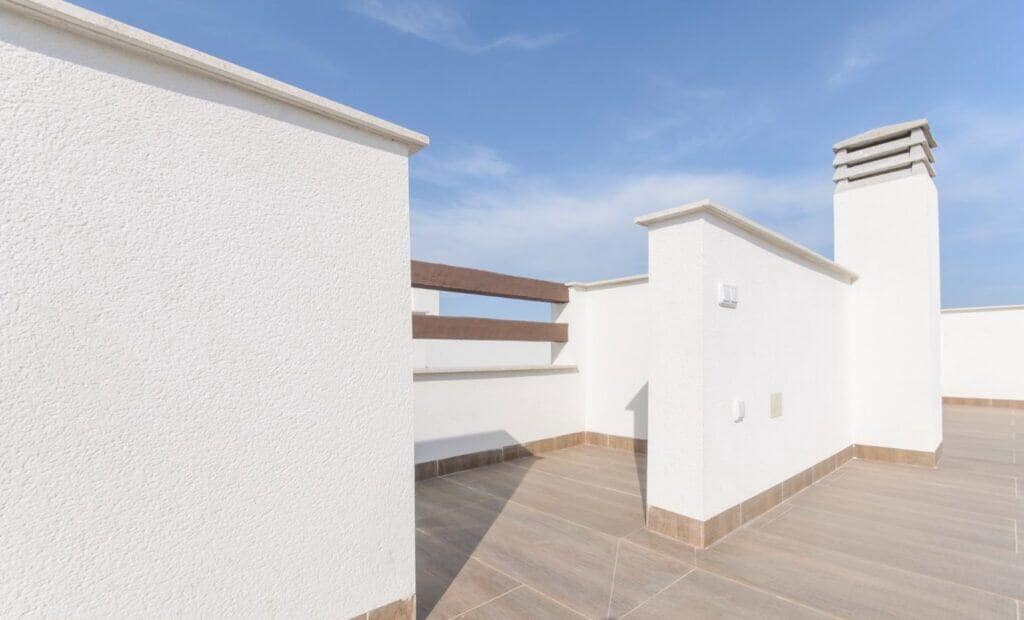 2 bedroom Apartment for sale in Torrevieja with pool garage - € 320,000 (Ref: 10168823)