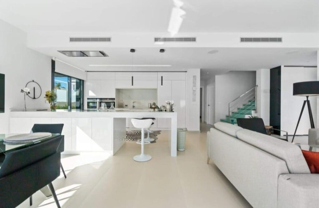 3 Zimmer Villa zu verkaufen in Campoamor mit Pool Garage - 1.250.000 € (Ref: 10168826)