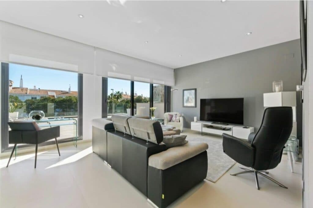 3 Zimmer Villa zu verkaufen in Campoamor mit Pool Garage - 1.250.000 € (Ref: 10168826)