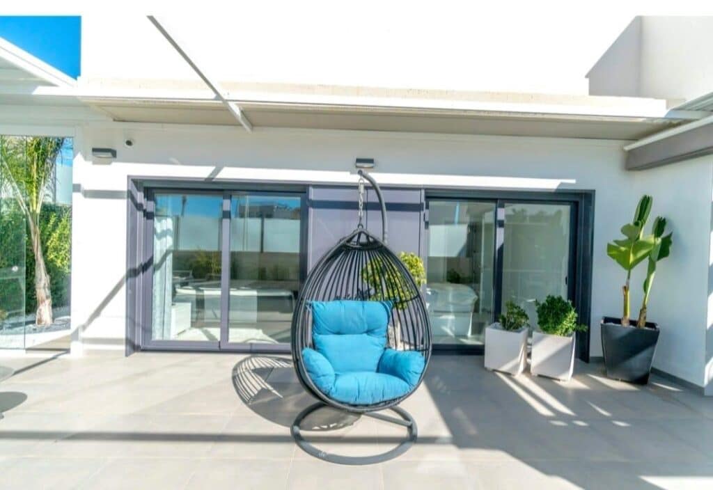 3 Zimmer Villa zu verkaufen in Campoamor mit Pool Garage - 1.250.000 € (Ref: 10168826)