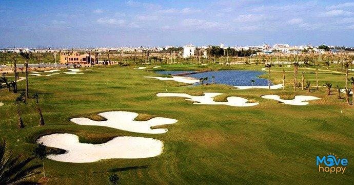 3 makuuhuone Huvila myytävänä paikassa Los Alcazares mukana 
autotalli - 382 500 € (Ref: 8021944)