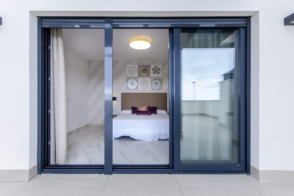 3 slaapkamer Villa te koop in San Miguel de Salinas met zwembad garage - € 630.000 (Ref: 8022036)