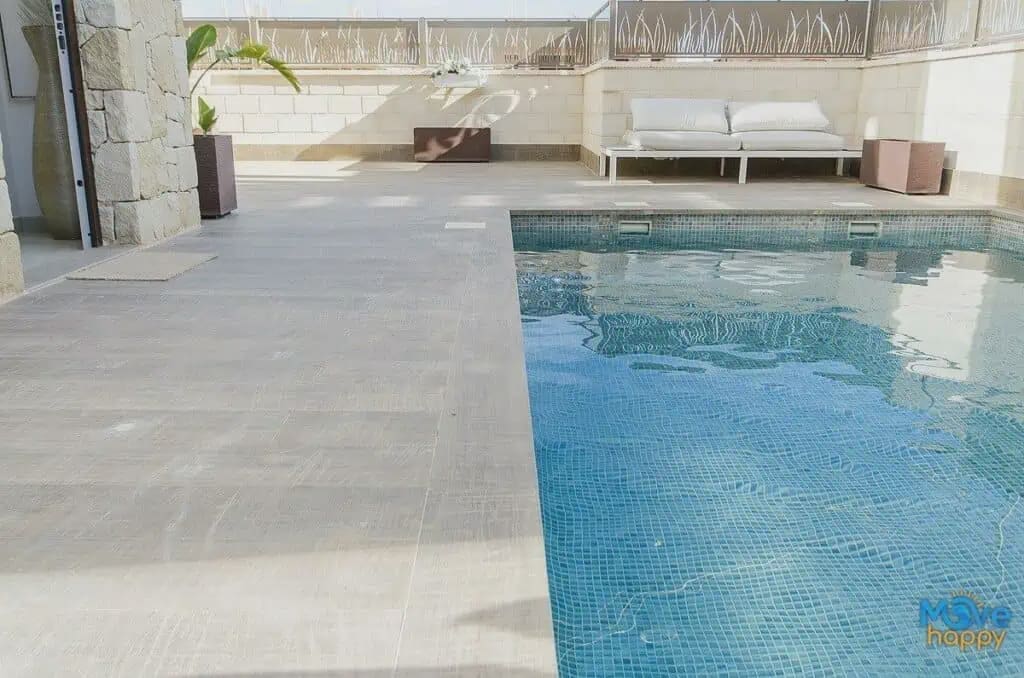 Chalet de 3 habitaciones en Playa Honda en venta con piscina garaje - 489.000 € (Ref: 8022121)