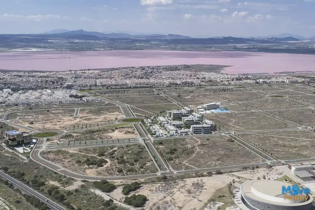 Ático de 2 habitaciones en Torrevieja en venta con piscina garaje - 328.000 € (Ref: 8027431)