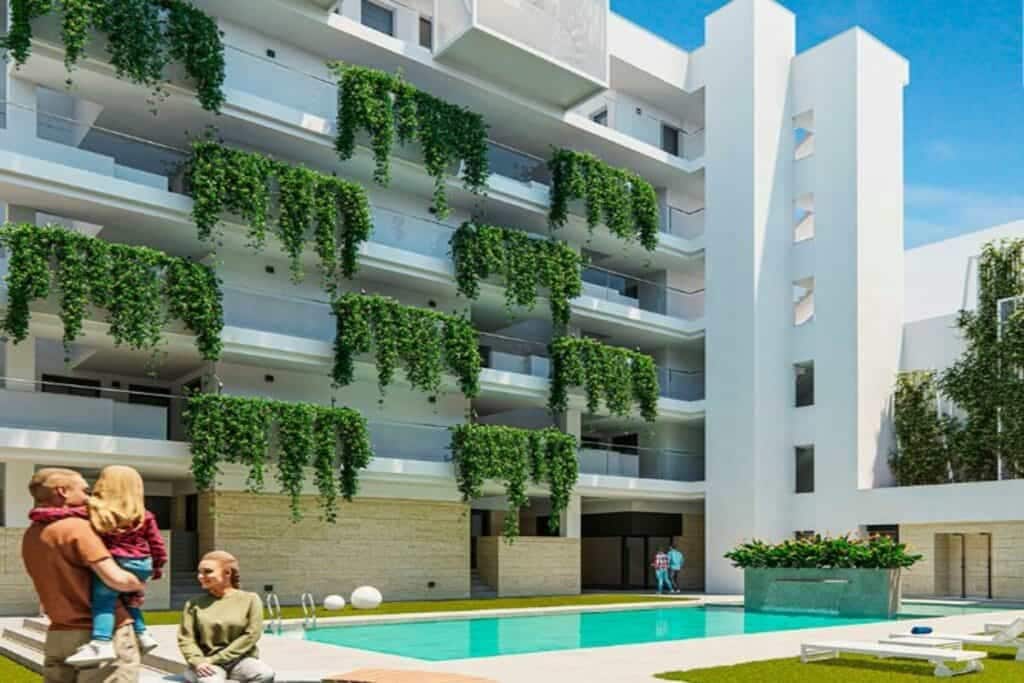 2 soverom Penthouse til salgs i Torrevieja med svømmebasseng garasje - € 470 000 (Ref: 8188829)