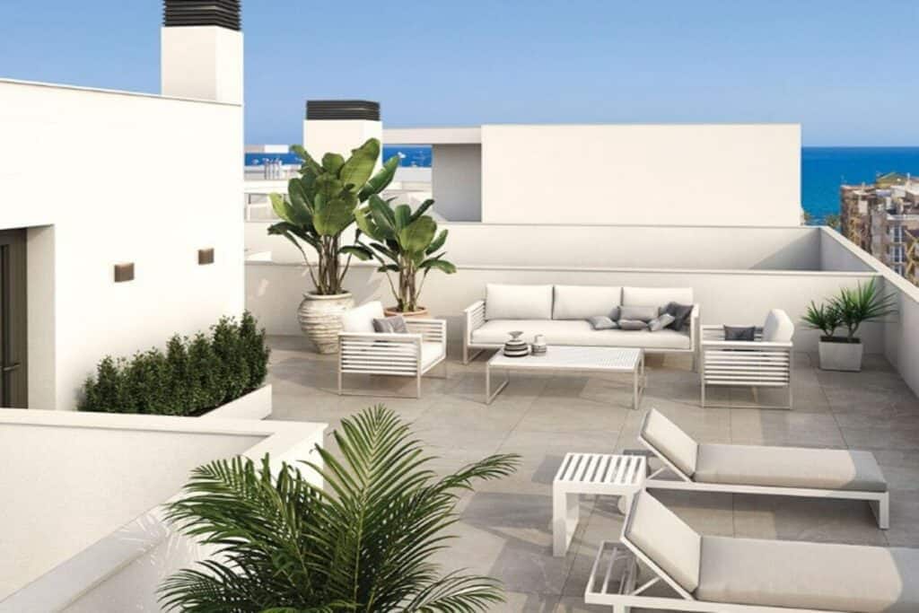 2 soveværelse Lejlighed til salg i Torrevieja med swimmingpool garage - € 315.000 (Ref: 8188835)