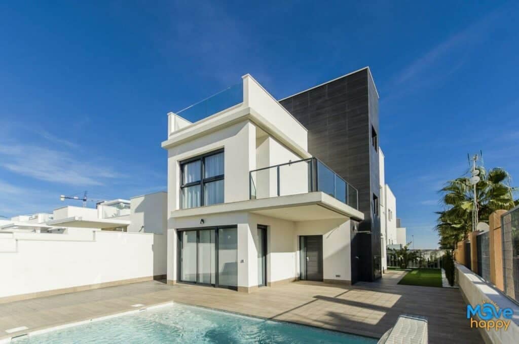 4 Zimmer Villa zu verkaufen in San Miguel de Salinas mit Pool Garage - 630.000 € (Ref: 8198555)