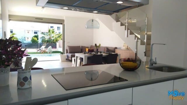 3 bedroom Villa for sale in Villamartin, Orihuela with pool garage - € 549,900 (Ref: 8250923)
