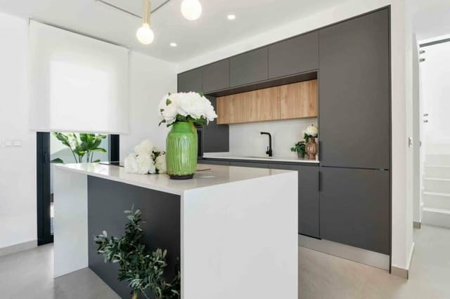 3 bedroom Villa for sale in Rojales with pool garage - € 549,000 (Ref: 8288881)