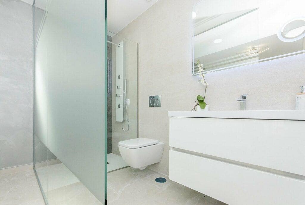 2 soveværelse Lejlighed til salg i San Miguel de Salinas med swimmingpool garage - € 375.000 (Ref: 8538110)