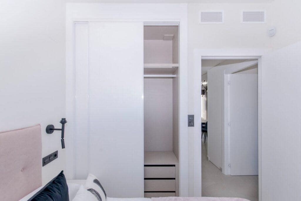 3 soveværelse Lejlighed til salg i Torrevieja med swimmingpool garage - € 290.000 (Ref: 8782981)