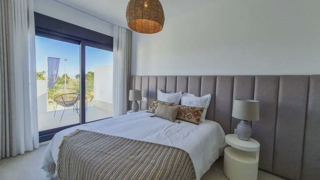 3 bedroom Villa for sale in San Pedro del Pinatar ciudad, San Pedro del Pinatar with pool garage - € 369,900 (Ref: 8936654)