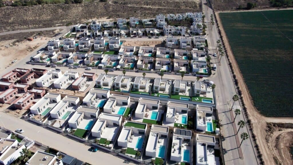 Chalet de 3 habitaciones en Algorfa en venta con piscina garaje - 535.000 € (Ref: 9034147)