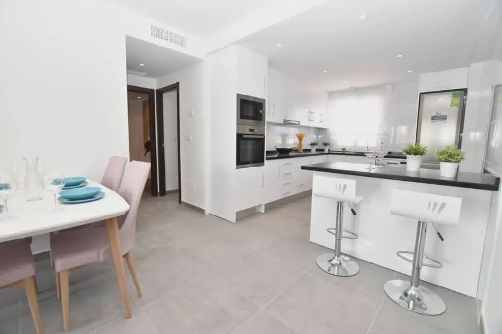 2 soverom Penthouse til salgs i San Miguel de Salinas med svømmebasseng garasje - € 273 800 (Ref: 9303046)