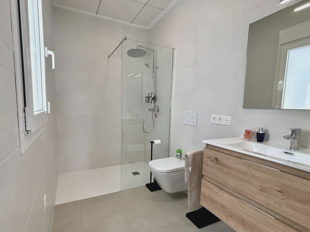 3 makuuhuone Huvila myytävänä paikassa Rojales mukana uima-altaan 
autotalli - 472 913 € (Ref: 9433024)