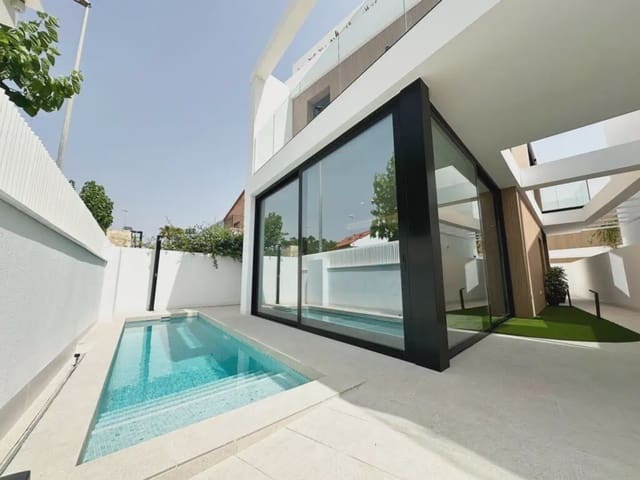 3 soveværelse Villa til salg i Torre de la Horadada, Pilar de la Horadada med swimmingpool garage - € 599.900 (Ref: 9491061)