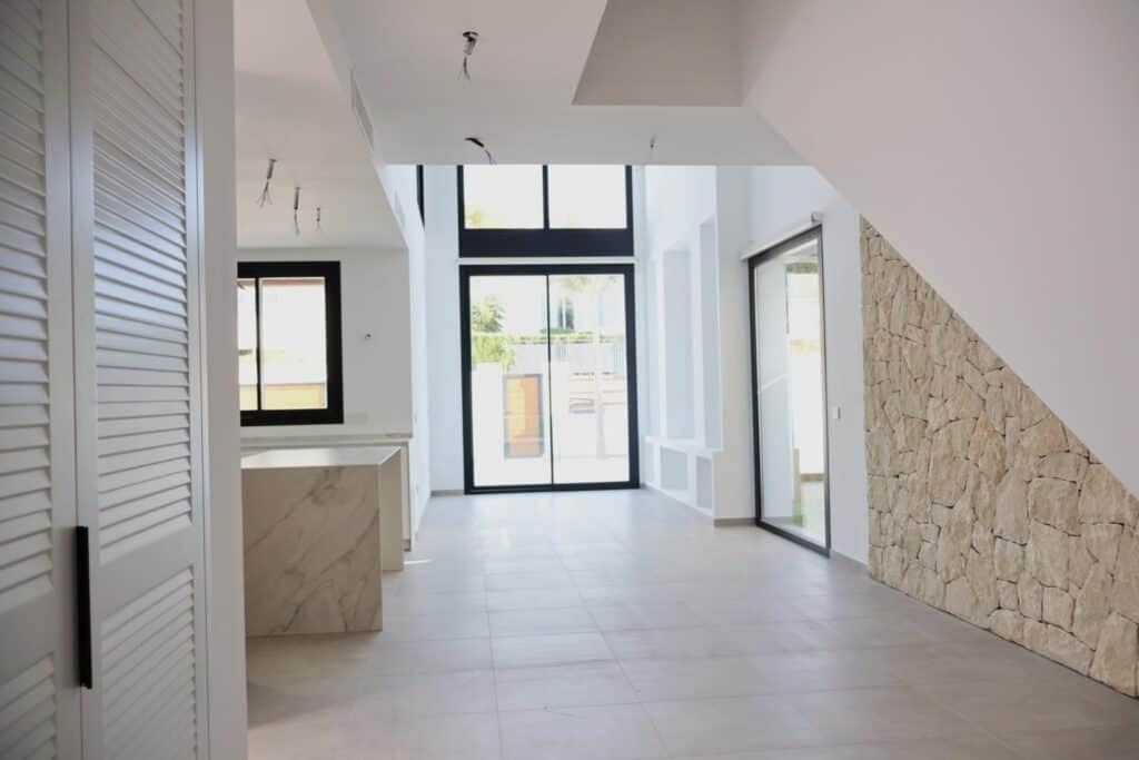 Chalet de 4 habitaciones en Alfaz del Pi / L'Alfàs del Pi en venta con piscina garaje - 875.000 € (Ref: 9714619)