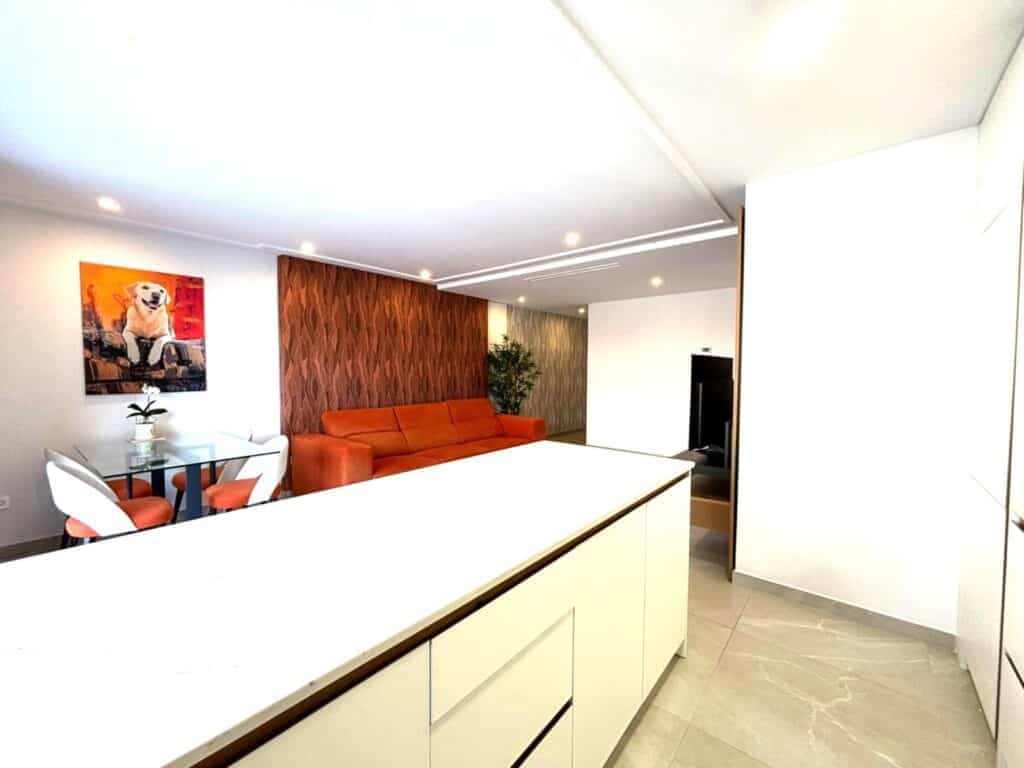 3 bedroom Penthouse for sale in Torrevieja with pool garage - € 399,000 (Ref: 9726299)