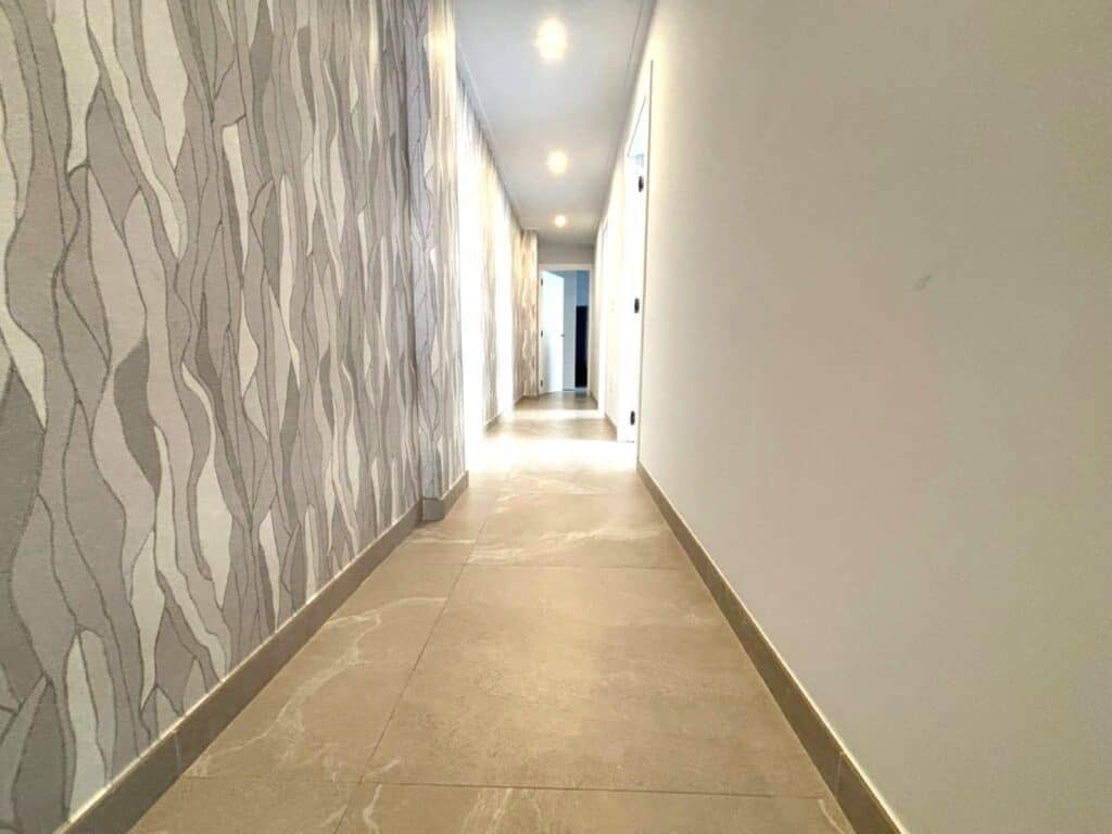 3 bedroom Penthouse for sale in Torrevieja with pool garage - € 399,000 (Ref: 9726299)