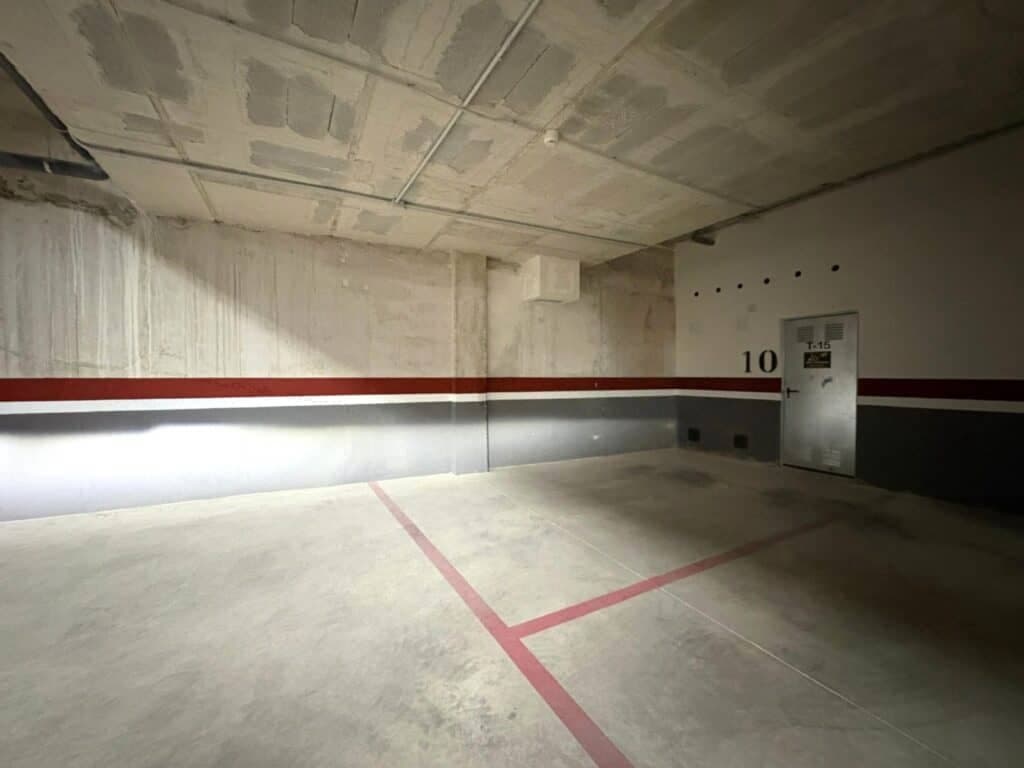 3 bedroom Penthouse for sale in Torrevieja with pool garage - € 399,000 (Ref: 9726299)