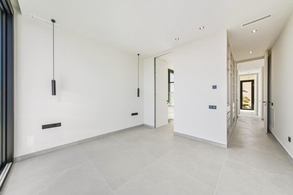 4 makuuhuone Huvila myytävänä paikassa Polop mukana uima-altaan 
autotalli - 970 000 € (Ref: 9772661)