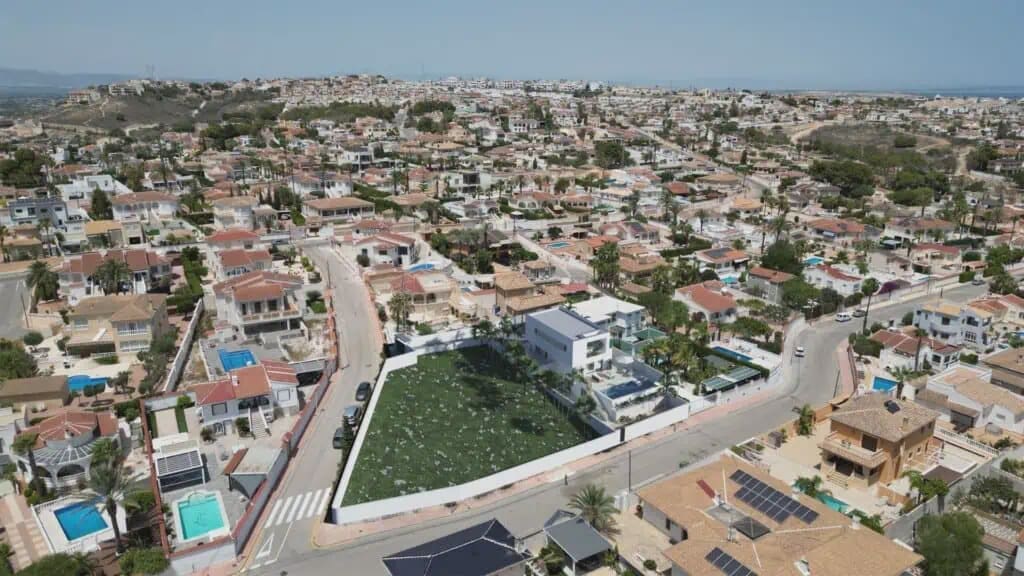 3 bedroom Villa for sale in Ciudad Quesada with pool garage - € 1,050,000 (Ref: 9830613)