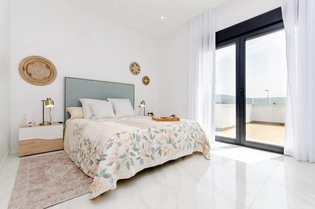 Chalet de 3 habitaciones en Orihuela en venta con piscina garaje - 395.000 € (Ref: 9873813)