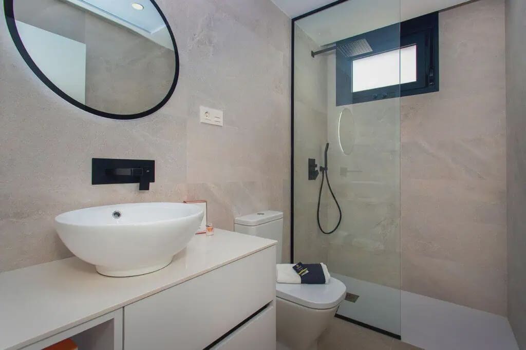3 sypialnia Willa na sprzedaż w Sucina z basenem garażem - 329 900 € (Ref: 9899757)