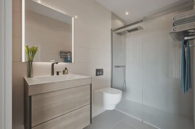2 makuuhuone Huoneisto myytävänä paikassa Zona Pueblo, Guardamar del Segura mukana uima-altaan 
autotalli - 332 500 € (Ref: 9908923)