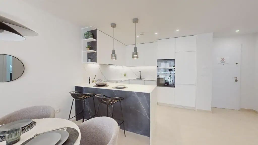 Apartamento de 2 habitaciones en Orihuela Costa en venta con piscina garaje - 399.000 € (Ref: 9927822)