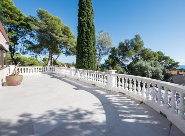 7 slaapkamer Villa te koop in Castelldefels - € 5.500.000 (Ref: 10004943)