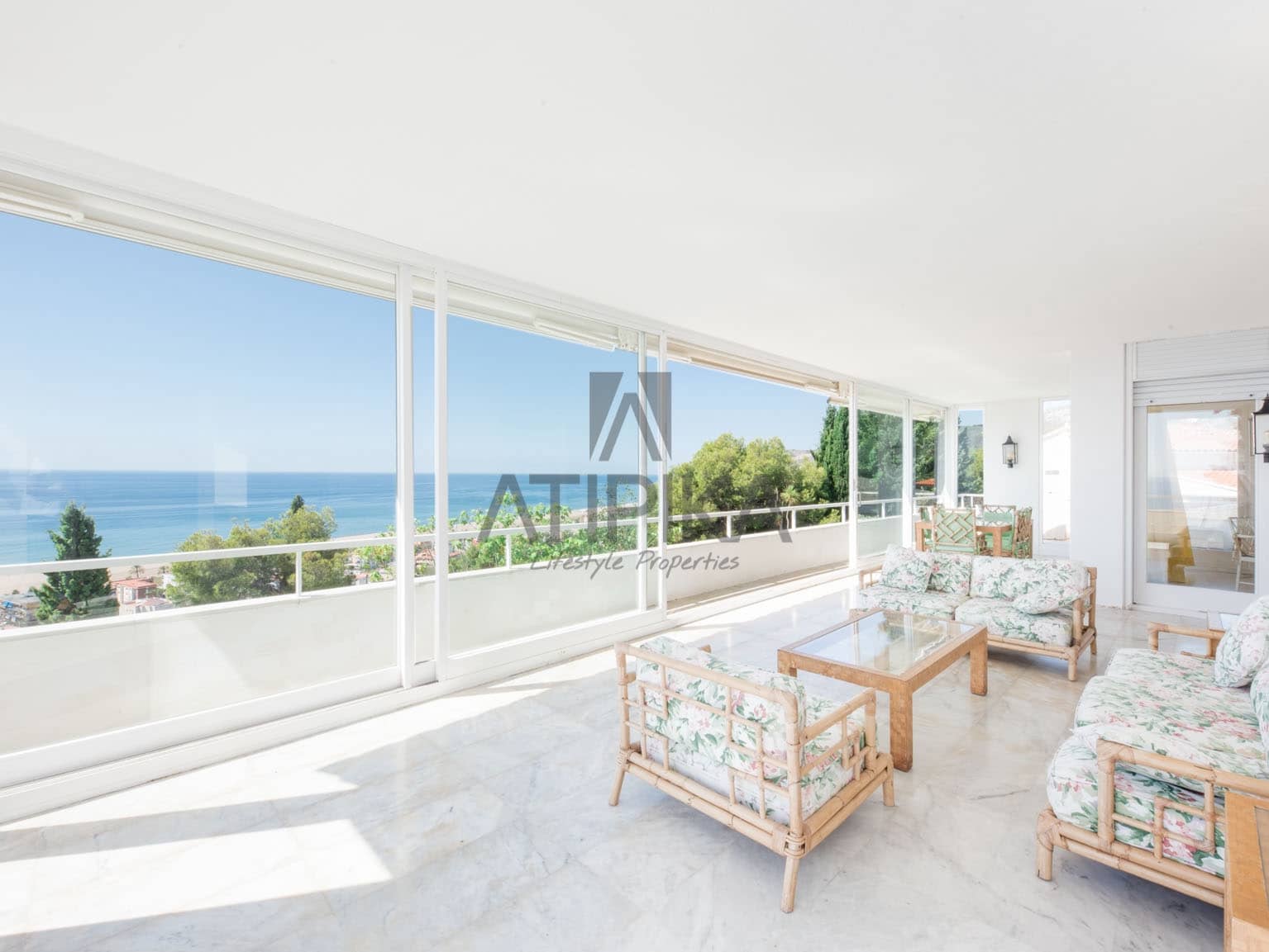 6 soveværelse Villa til salg i Castelldefels med swimmingpool - € 3.650.000 (Ref: 10004944)