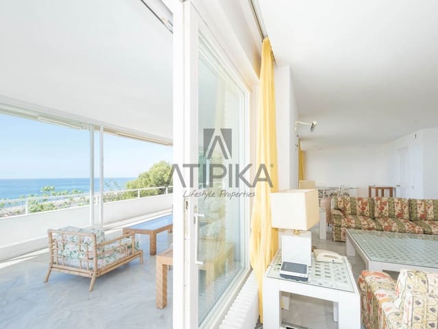 6 sypialnia Willa na sprzedaż w Castelldefels z basenem - 3 650 000 € (Ref: 10004944)