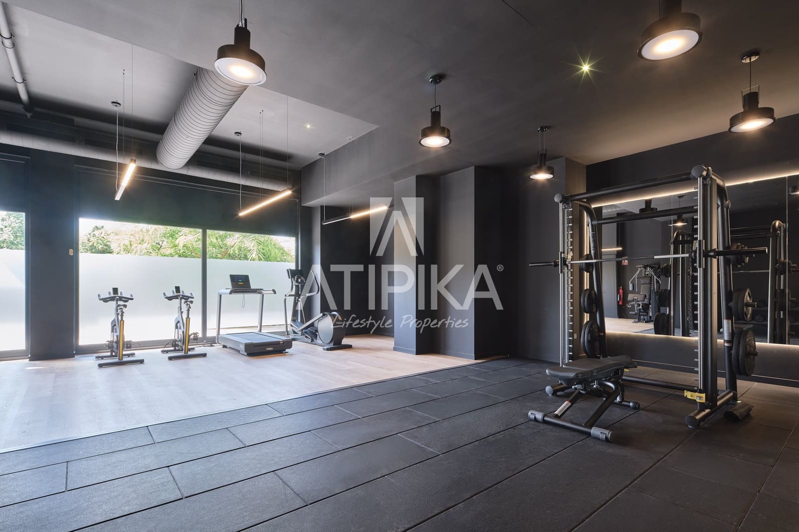 3 bedroom Apartment for sale in Barcelona city with pool - € 580,000 (Ref: 10004945)