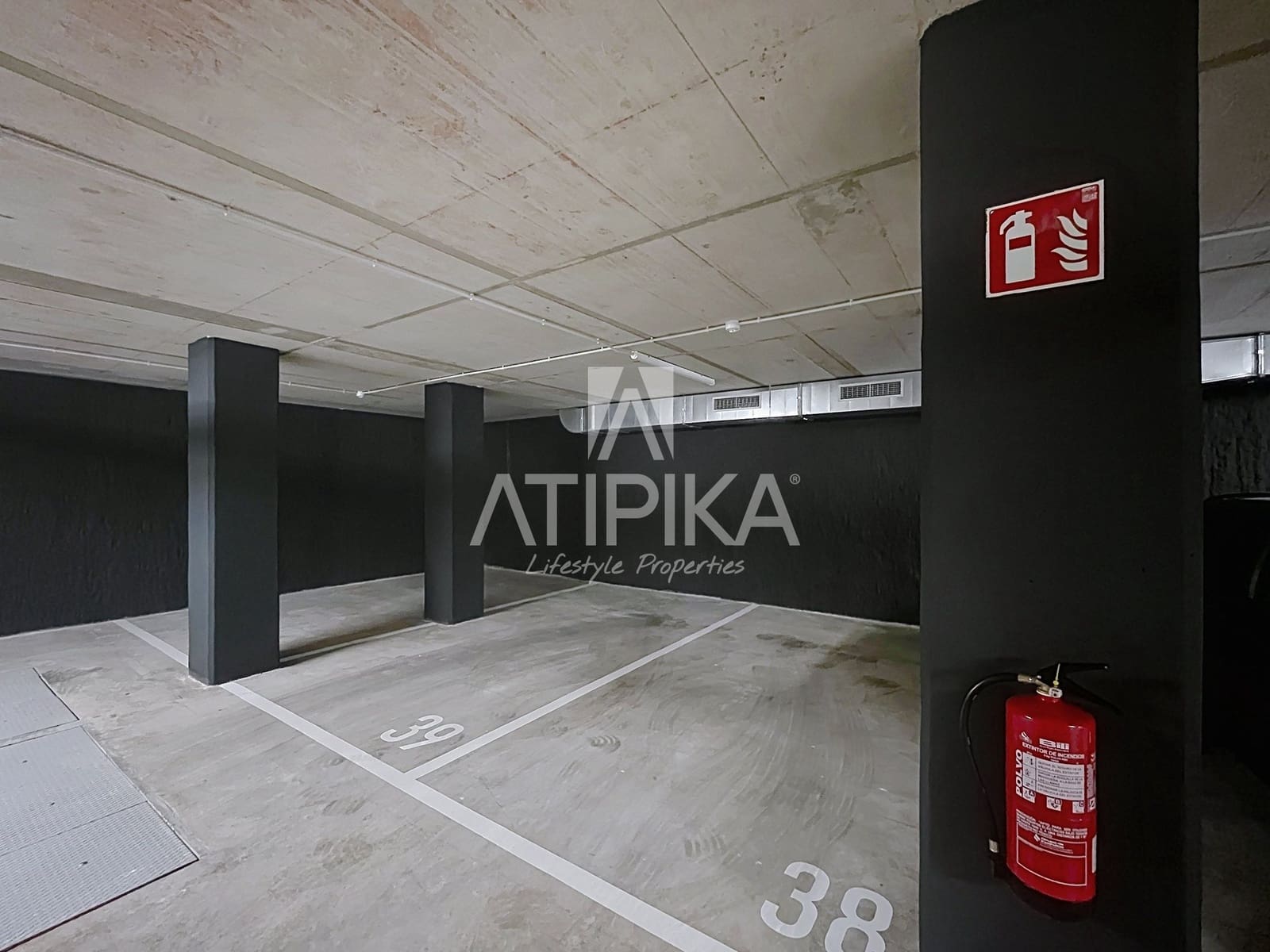 2 sypialnia Apartament na sprzedaż w Miasto Barcelona z basenem - 545 000 € (Ref: 10004947)