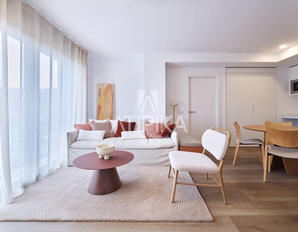 2 soveværelse Lejlighed til salg i Barcelona by med swimmingpool - € 405.000 (Ref: 10004952)