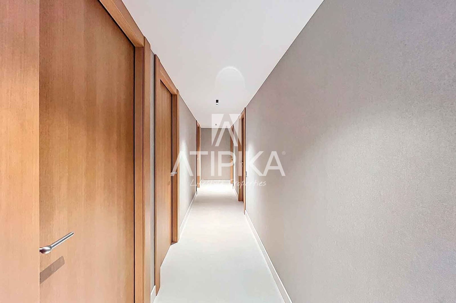 4 sypialnia Apartament na sprzedaż w Miasto Barcelona z basenem - 1 795 000 € (Ref: 10008216)