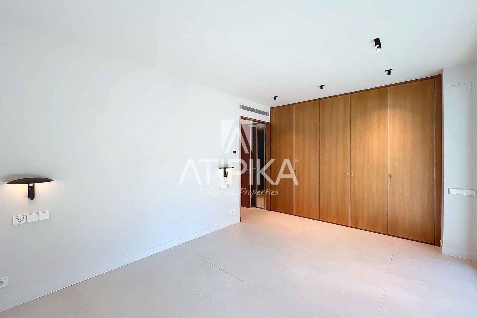 4 makuuhuone Huoneisto myytävänä paikassa Barcelona kaupunki mukana uima-altaan - 1 824 000 € (Ref: 10008217)