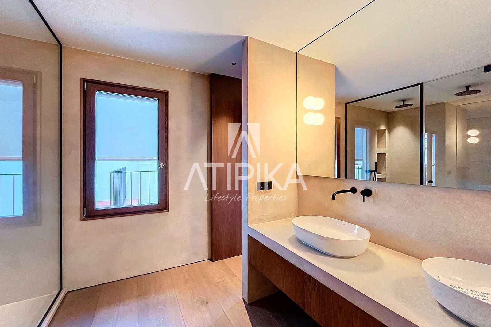 3 makuuhuone Huoneisto myytävänä paikassa Barcelona kaupunki - 1 350 000 € (Ref: 10008221)