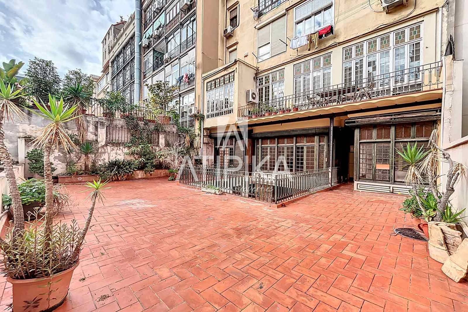 4 bedroom Apartment for sale in Barcelona city - € 3,500,000 (Ref: 10008222)