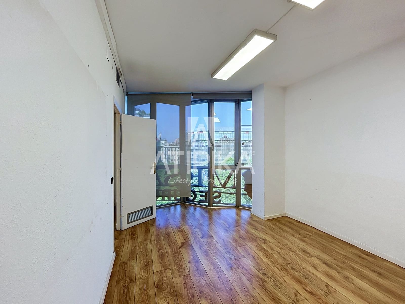 3 chambre Bureau à vendre à Barcelone ville - 670 000 € (Ref: 10010157)