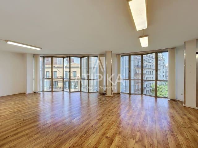 Oficina de 3 habitaciones en Barcelona ciudad en alquiler con garaje - 3.100 € (Ref: 10010158)